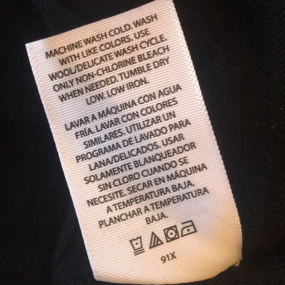 Time & Tru Black LS Sweater - Picture 13 of 13